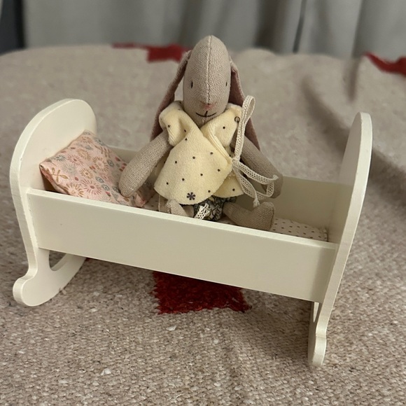Maileg Micro Bunny & Cradle Cot Set - Picture 1 of 5